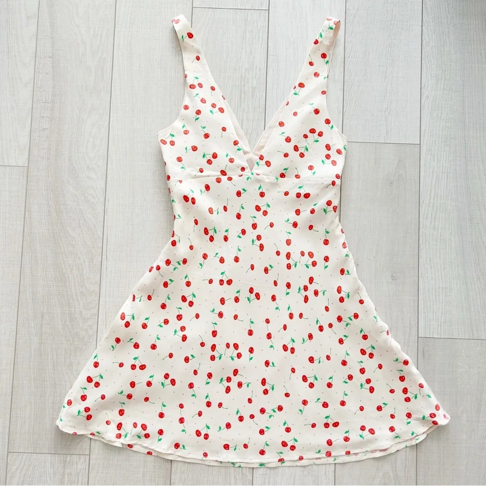 Zara cherry print satin mini dress - Picture 10 of 12